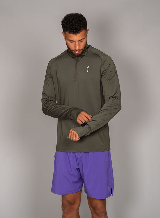 Hálfrennd æfingapeysa